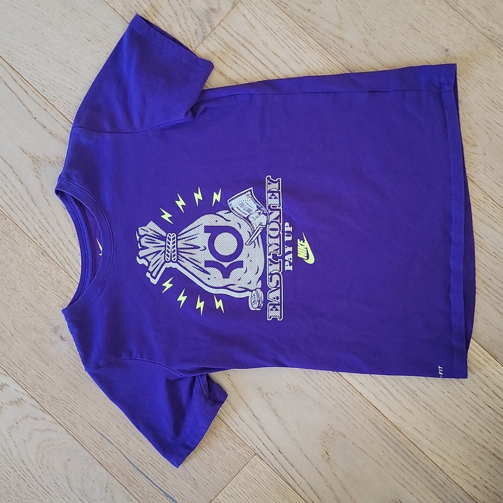 Nike KD youth large t-shirt